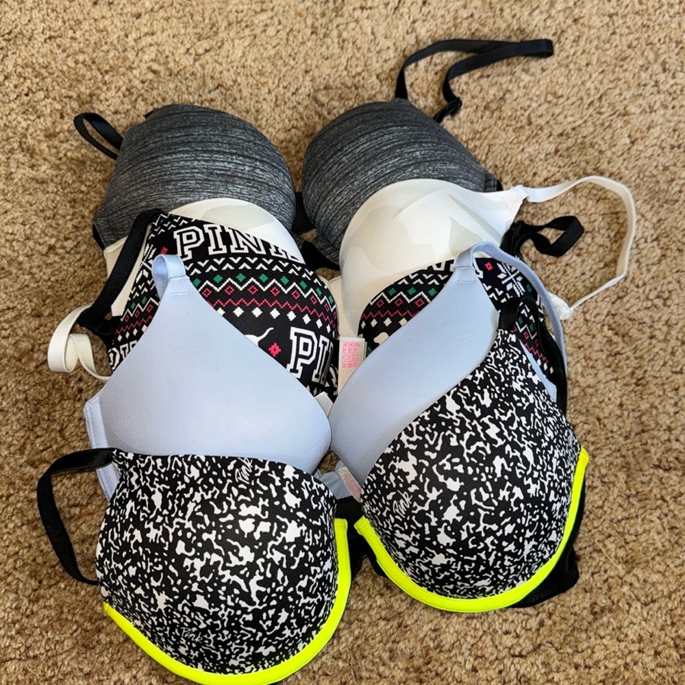 Hi Victoria’s Secret pink bras